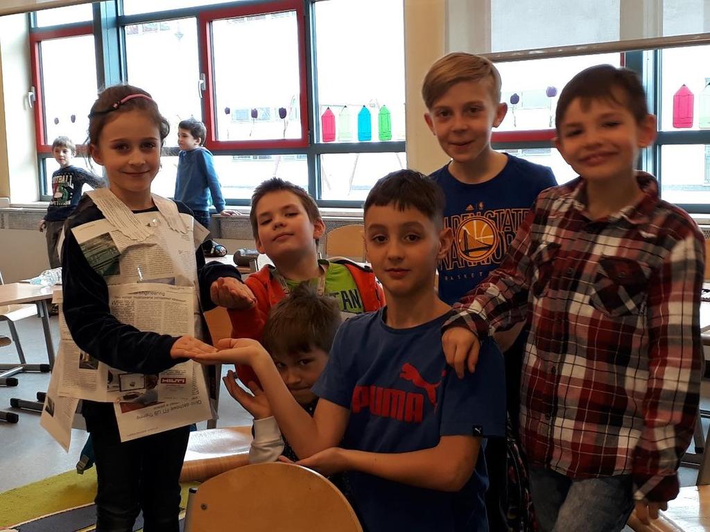 Klasa III Luty i Marzec I stało się to, co miało się stać - nadeszła wiosna, a wraz z nią radość i energia! Lecz za nim się pojawiła, dzieciaki dzielnie pracowały nad nowymi wyzwaniami.