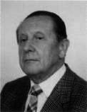 In memory Droga naukowa Profesor dr hab. n. farm. Piotr Klaus (Mikołaj) Gorecki urodził się 1 sierpnia 1928 r. w Opawie (Czechy) w rodzinie inteligenckiej.