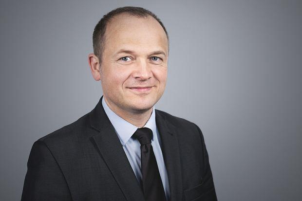 Piotr Kiciński, wiceprezes Cinkciarz.pl mat. prasowe Jest dobrze, ale bez szału. Przełom przychodzi w 2011 r. Sejm przyjmuje wtedy tzw. ustawę antyspreadową, by chronić frankowiczów.
