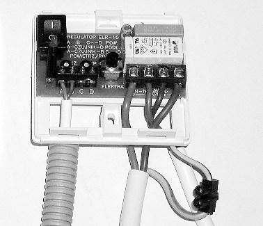 Podłączenie przewodów grzejnych Podłączenie przewodów grzejnych do instalacji elektrycznej powinno być wykonane za pomocą regulatora temperatury.