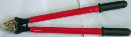 Nożyce do kabli do 1000 V Nożyce do kabli VDE 1000 V z przełoźeniem, nóź ze specjalnej stali, kuty, wymienny Ø mm² 200110 600 26 150 2,327 1 200141 700 33 185 3,292 1 Obcinak do kabli 1000 V Kuta