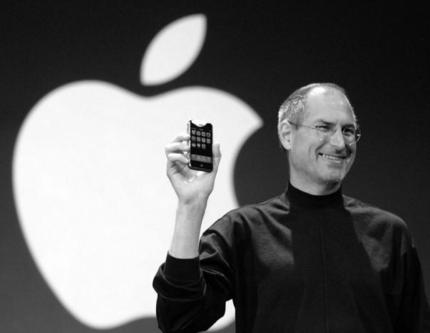 Steve Jobs współzałożyciel, prezes i przewodniczący rady nadzorczej Apple Inc
