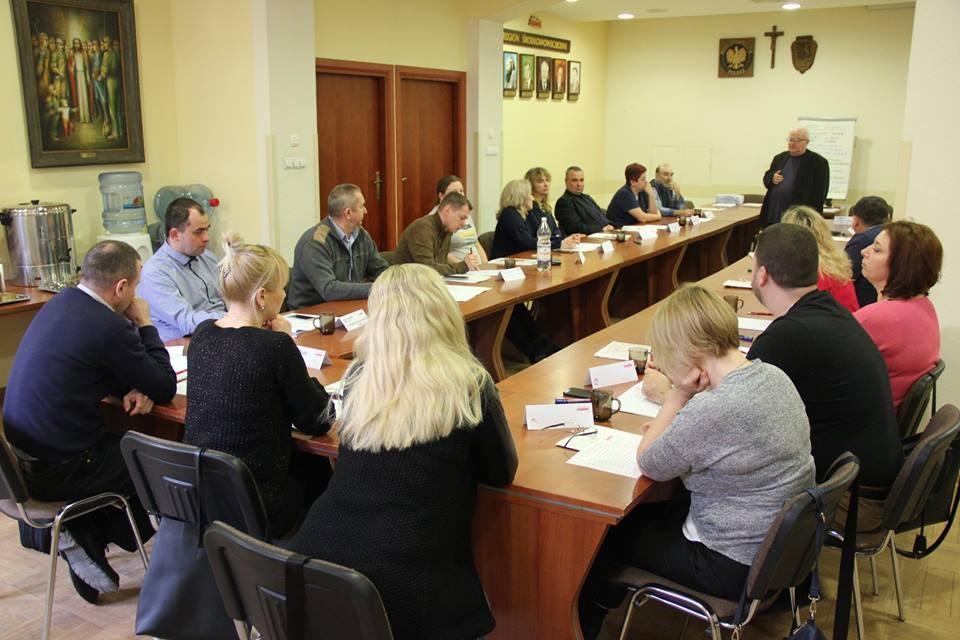 Związki zawodowe mają prawo wystąpić do pracodawcy o udostępnienie im ogólnej liczby zatrudnionych, w tym na podstawie innych umów niż te o pracę. Można też wnioskować o udzielenie informacji np.