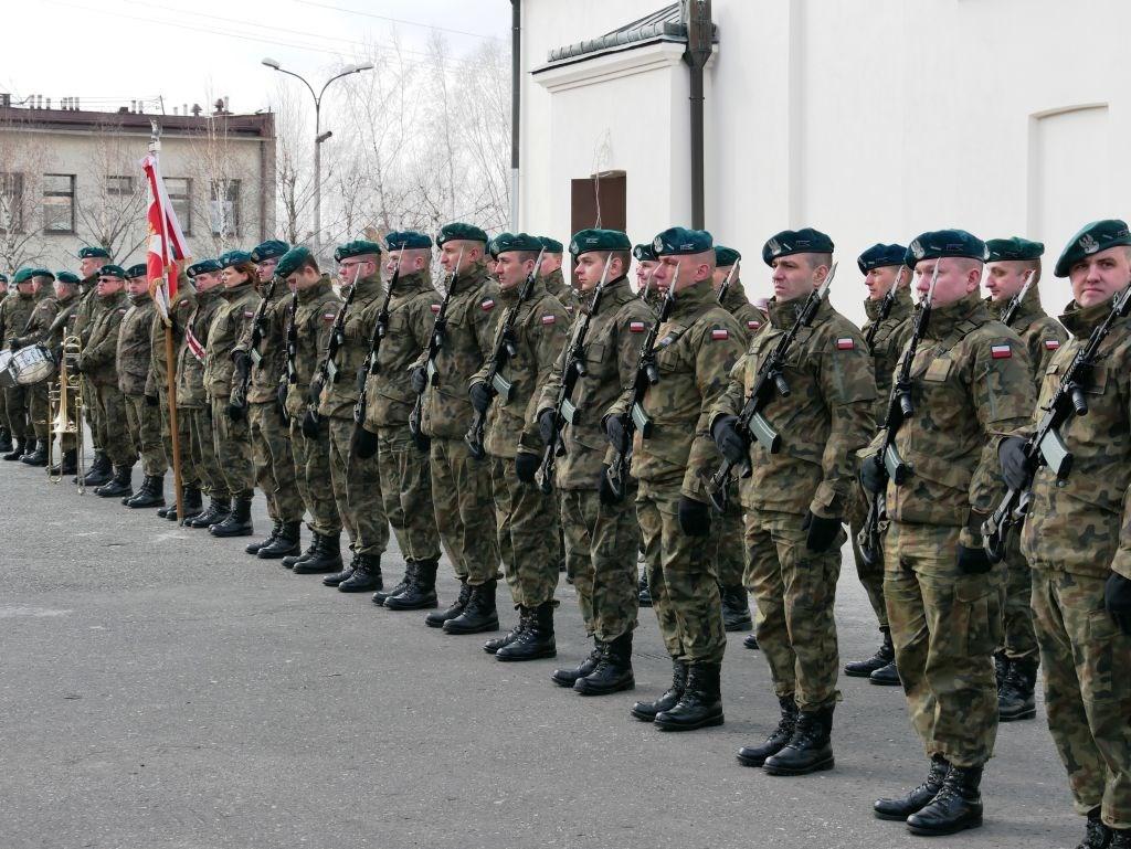 XVIII wieku Dworek Kościuszków - sprawiły, że zgromadzeni na uroczystości mieli poczucie godnego włączenia się w ogólnopolskie obchody świętowania 100-lecia