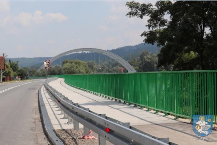 W ramach powyższego zadania wykonano nawierzchnię asfaltową, chodnik z kostki betonowej, odwodnienie i oznakowanie drogi oraz oświetlenie uliczne. Wartość wykonanych robót wyniosła niespełna 417 tys.