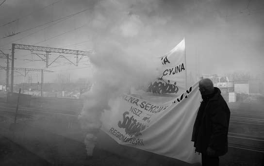 130 zawodników z Krakowa, Rzeszowa, N. Sącza, Lublina i Zamościa. Rozegrano 27 meczów. Jest to największy turniej międzyzakładowy w Polsce, organizowany przez kolejową Solidarność.