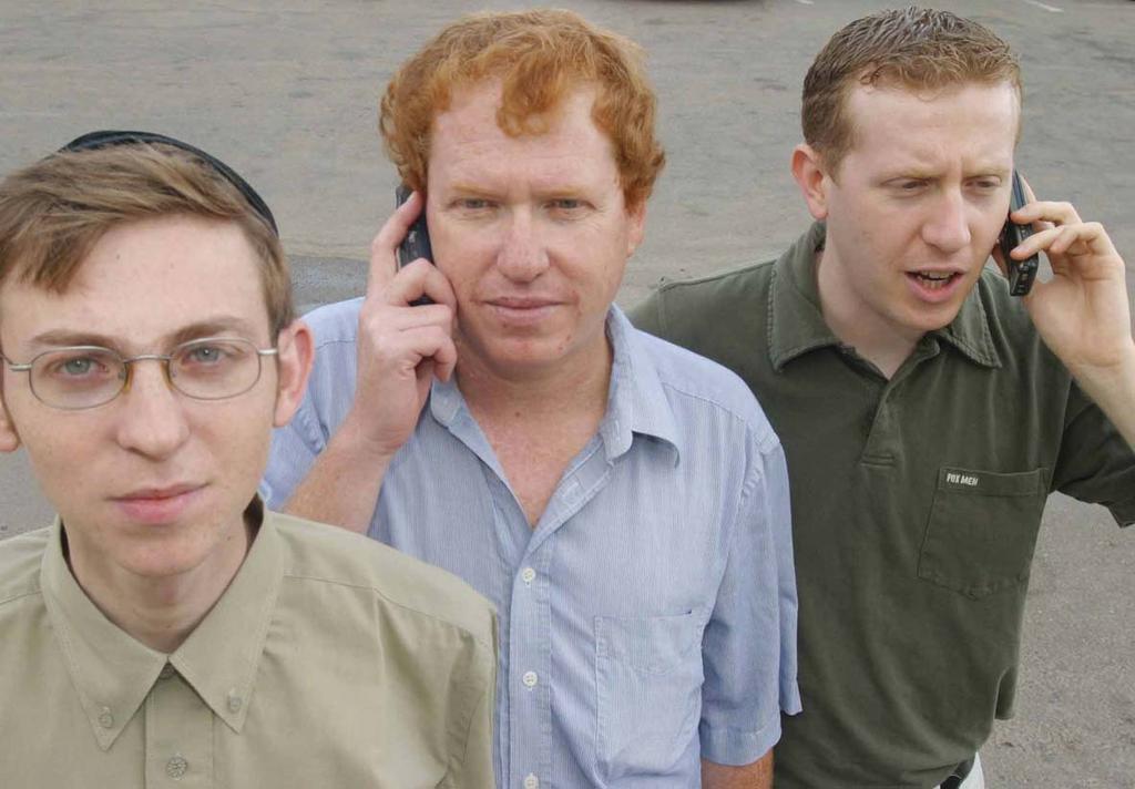 סלולארי תחת האזנה שלוש שנים אחרי שפיצחו את צופן מכשירי הסלולאר, מגלים חוקרי הטכניון כי דבר לא השתנה. לדברי פרופ' אלי ביהם, חולשות הצופן נותרו בעינן.