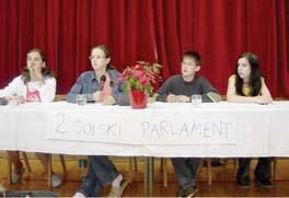 V sredo, 3.. 27, smo se v veliki telovadnici Osnovne šole Štore spoprijeli učenci in naši starši.