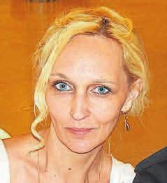 Mieszkm w Kolnie, tutj brdzo mło odbyw się tkich kcji chryttywnych. Njbrdziej spodobł jej się ide bezpośredniej pomocy, któr przyświec kcji Szlchetnej Pczki, bo człowiek pomg człowiekowi.