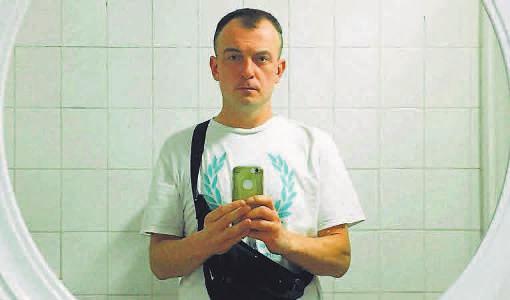 04 KULTURA Wiele kulturlnych inicjtyw updło, bo ludzie z dużo z siebie dli Cezry Chwicewski Ktrzyn Łuszyńsk ktrzyn.luszynsk@polskpress.pl Tworzenie muzyki jest jego psją i sposobem n życie.
