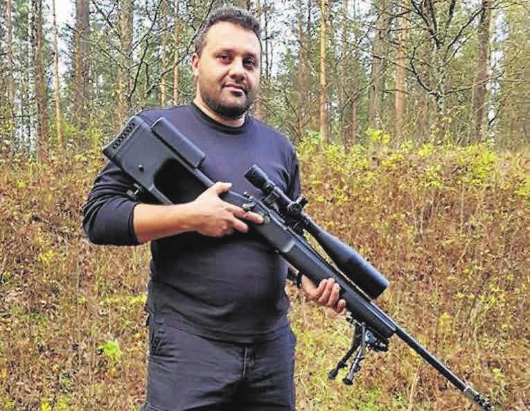 DZIAŁALNOŚĆ SPOŁECZNA I CHARYTATYWNA 07 Pomgniem chce zmienić świt Krzysztof Ślusrczyk Ew Bochenko ew.bochenko@polskpress.