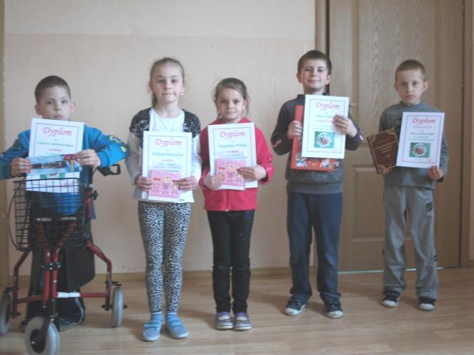 III miejsce w Gminnym Konkursie na Pisankę Wielkanocną W naszej gminie w Centrum Kultury i Czytelnictwa w Brzostku odbył się konkurs na Najpiękniejszą Pisankę Wielkanocną.