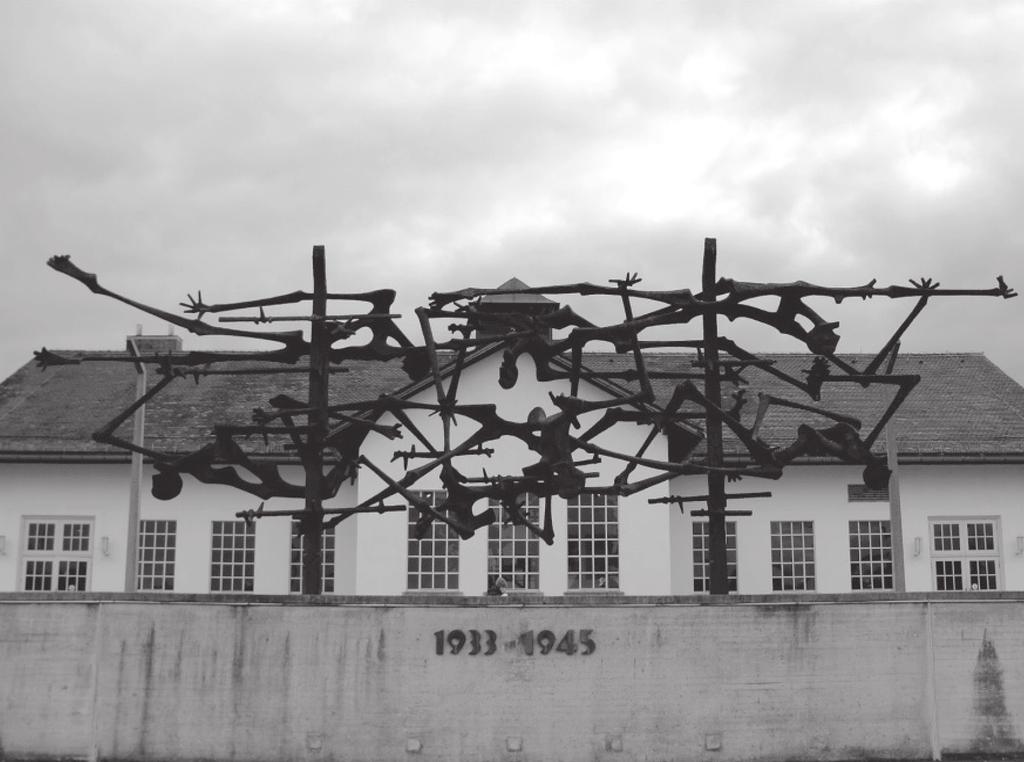 76 Maciej Czerwiński KZ-Gedenkstätte Dachau. Fotografia przejęta ze strony Jewish Partisan Educational Foundation: <http://jewishpartisans.blogspot.com/2013/06/partisans-in-arts-nandor-glidsculptor.