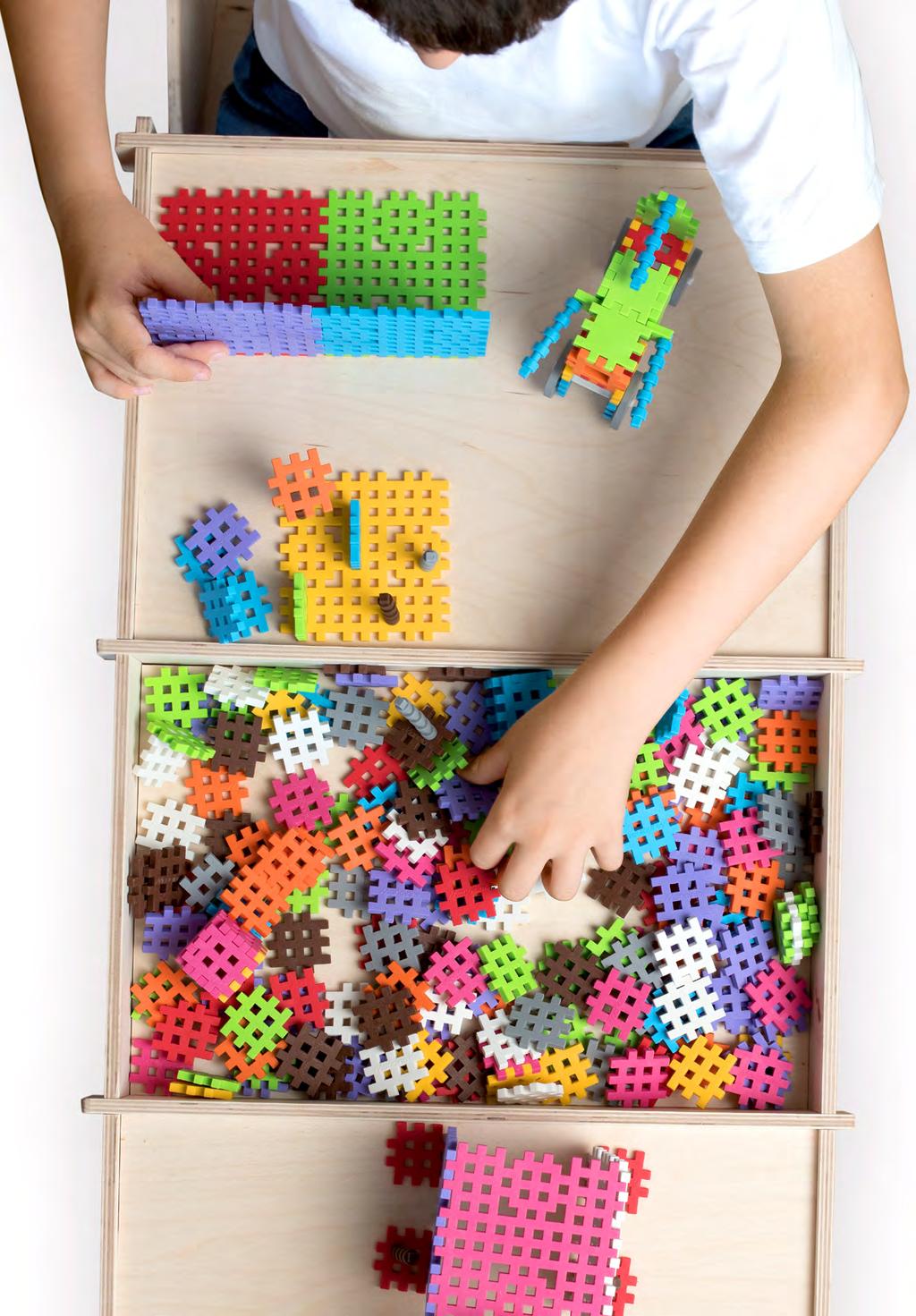 x: 105 cm