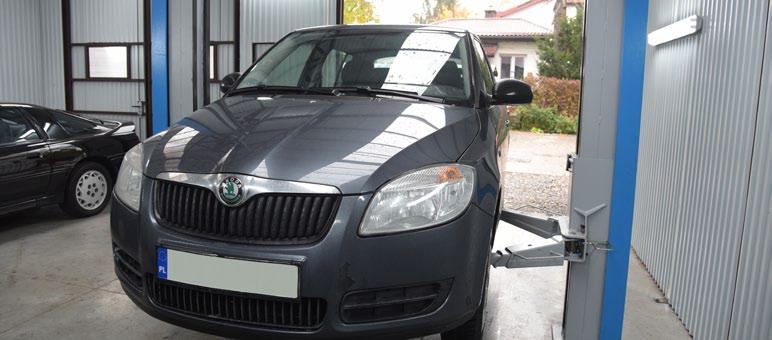 Skoda Fabia II 2006-2014 Innym dowodem na dbałość o detale są wyklejane nadkola w bagażniku.