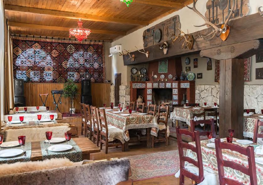 Po zwiedzaniu transfer do hotelu i czas wolny (ok 18:00).