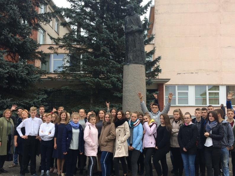 Projektas,, Ūžė girnos- byrėjo tautosakos lobynas Antrus metus tęsiasi Šalčininkų raj. Baltosios Vokės Elizos Ožeškovos ir Varėnos raj. Merkinės Vinco Krėvės gimnazijos bendradarbiavimas.