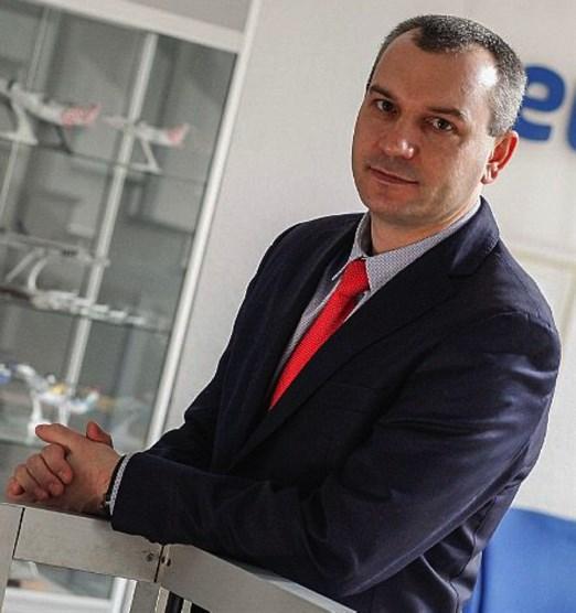 Nauczyciele Akademiccy: pilot dr inż. Tomasz Balcerzak dr inż. pil. Tomasz Balcerzak - Ekspert Europejskiej Rady ds.