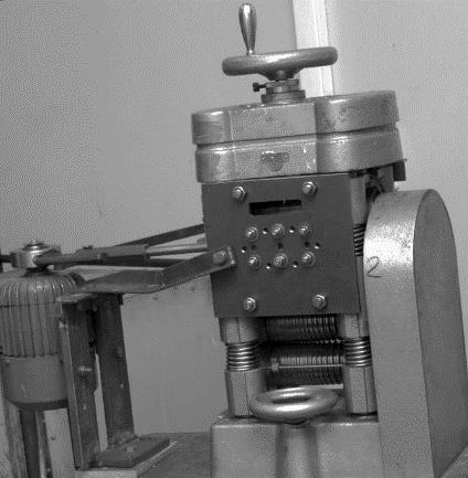 Rolling of zinc under the conditions of cyclic changes of compressive stress 115 2.