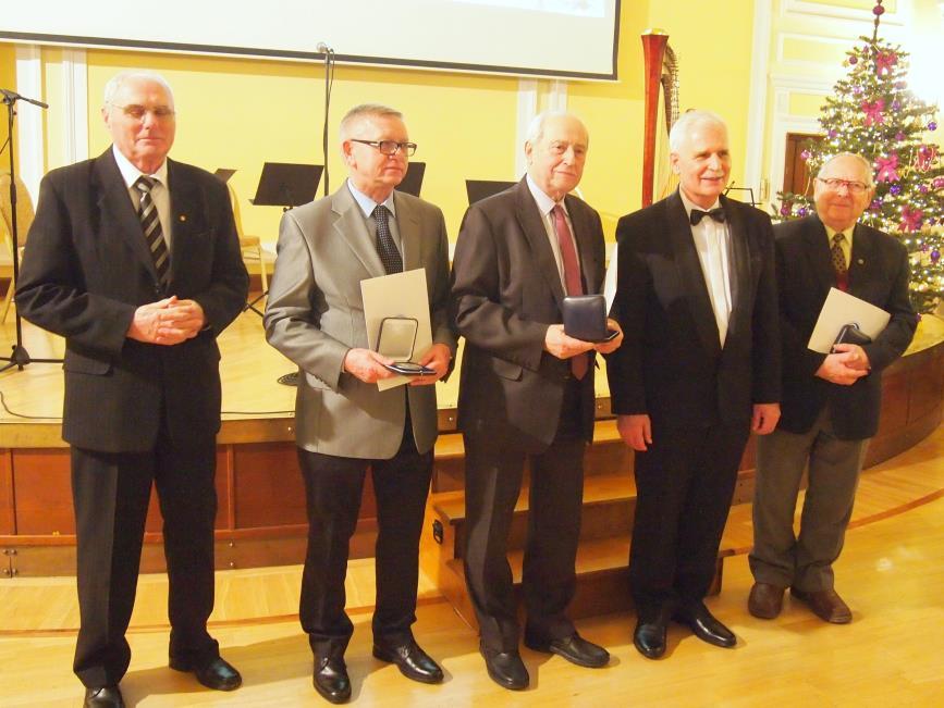 Podsumowanie stanu przygotowań do XXXVIII WZD w Poznaniu 4. Omówienie prawnych możliwości korzystania przez SNT z majątku wspólnego FSNT- NOT 5.