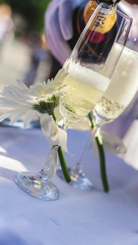 Cena zestawu 2019 170 zł Cena zestawu 2020 180 zł Cena zestawu 2019 180 zł Cena zestawu 2020 190 zł Menu weselne Proponujemy Państwu przykładowe menu w różnych wariantach cenowych Tradycyjne