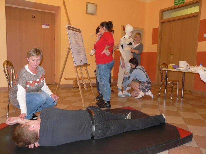 Stołówka szkolna Zadanie w tym punkcie gry, polegało na