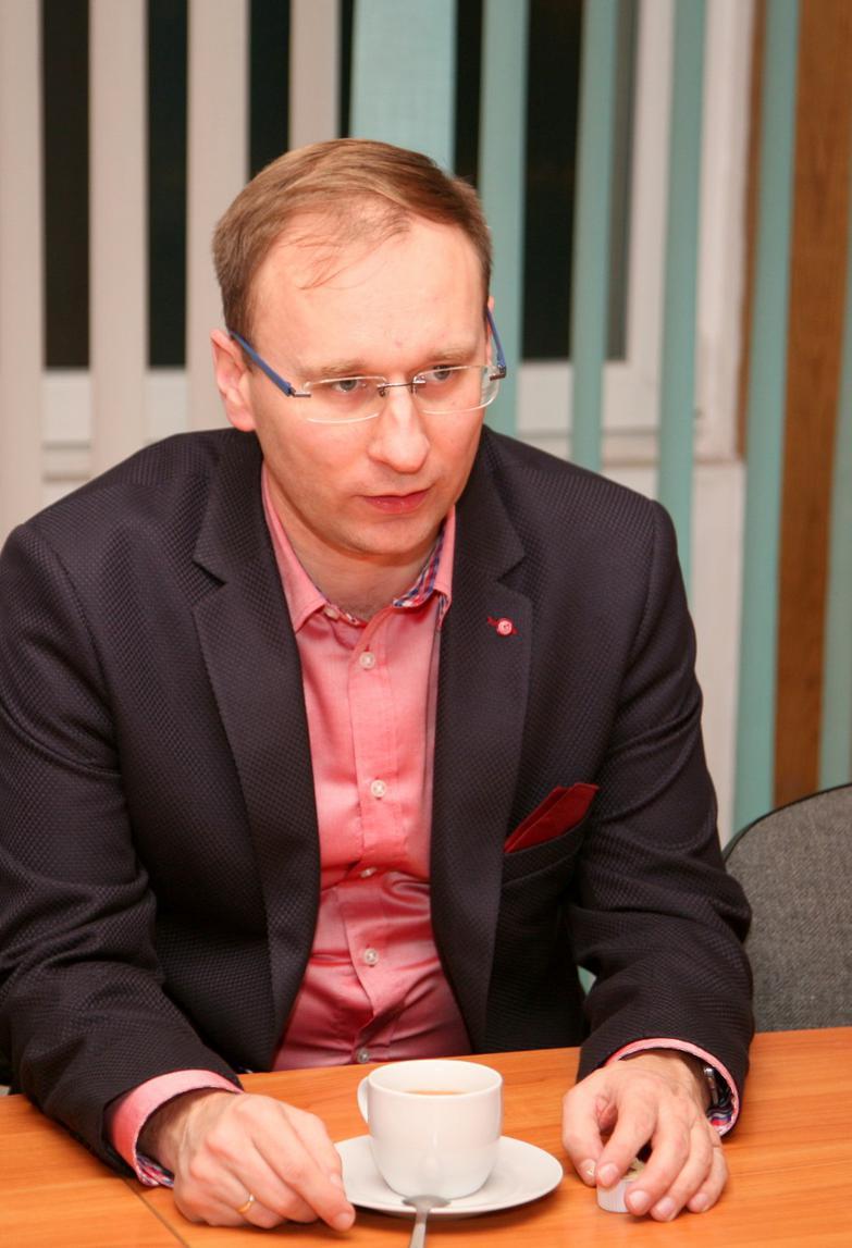 Prezes Bolesław Krystowczyk poinformował, że w zeszycie 12/2016 Przeglądu Geodezyjnego ukazał się artykuł Moje
