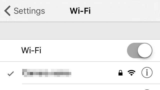 Jeśli w systemie ios pojawia się okno dialogowe połączeń Wi-Fi Aplikacja SnapBridge zwykle łączy aparat i urządzenie inteligentne z wykorzystaniem łączności Bluetooth.