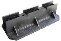 frame load: 300 kg Zawartość zestawu: Kit includes: 2 X STOPY ZE ZINTEGROWANĄ MATĄ FEET WITH ADHERED MAT 4 X WSPORNIKI I OSPRZĘT BRACKETS AND FIXINGS 1 X INSTRUKCJA MONTAŻU ASSEMBLY INSTRUCTIONS Cena