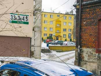 parkując tak, by nie hamować