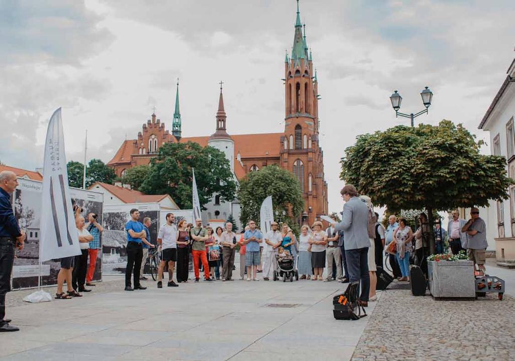 III Kwartał Nawiązanie