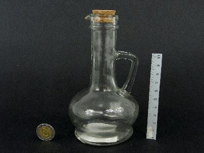 0/48 Butelka szklana - KARAFKA 0,9 L, korek z uszczelką;