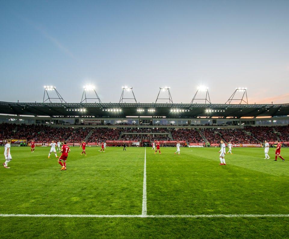 VIP GOLD Korzyści wynikające z posiadania karnetu VIP GOLD: Pakiet spotkań rozgrywanych na stadionie Widzewa w premierowym sezonie II ligi Karnet wystawiony na okaziciela Bon na zakupy w sklepie