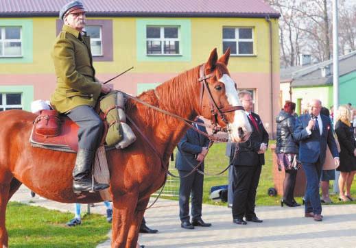 LISTOPAD 2018 WYDARZENIA 7 fot. Grzegorz Leszczyński!"#"$%&'()' &',-./ C T".*%?+ +'"/,<:6"-/* *.<$(4 ',%0C 7(2*% &A$1 "'5()*,".()%.