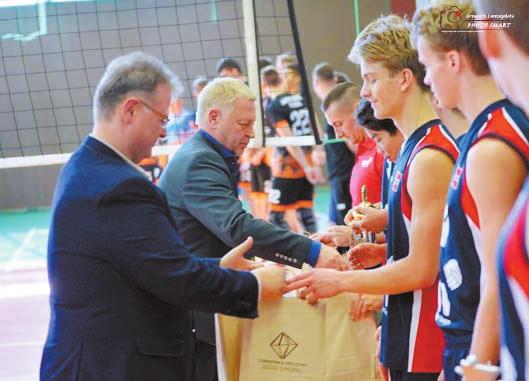 Piękna Niepodległa 2018 w plastyce i fotografii W Galerii Starostwa Powiatowego w Rybniku 14 listopada otwarto wystawę pokonkursową zatytułowaną Piękna Niepodległa 2018.
