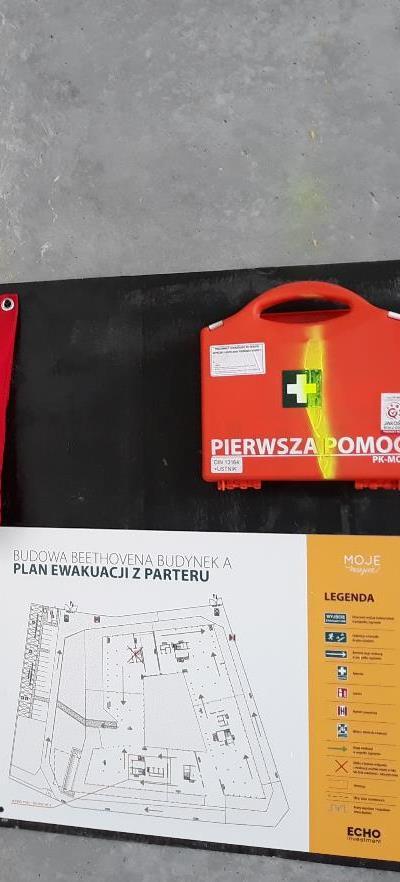 Zwróć uwagę czy oznakowanie ewakuacyjne jest prawidłowo