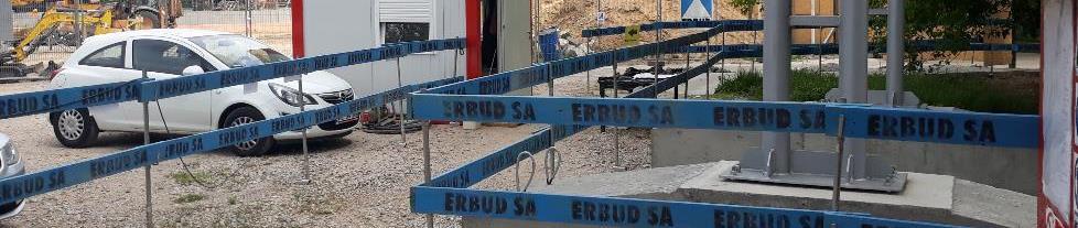 Ruch pieszych i pojazdów musi być zorganizowany, tak aby nie