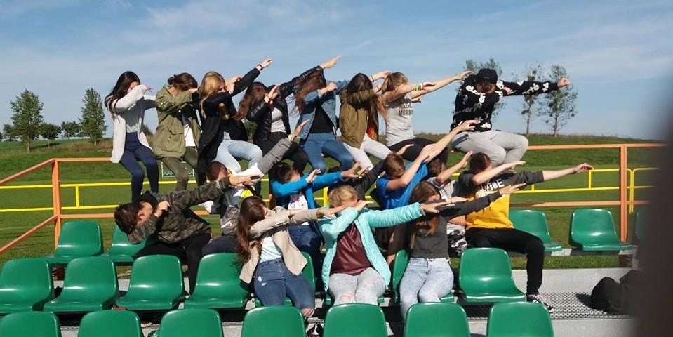 Nr 1 (46), czerwiec 2018 KLASA III A D ziękujemy za te trzy lata, za wszystkie lepsze i gorsze momenty, cieszymy się że dzięki naszej kochanej pani daliśmy radę przez to przejść i za to, że dzisiaj