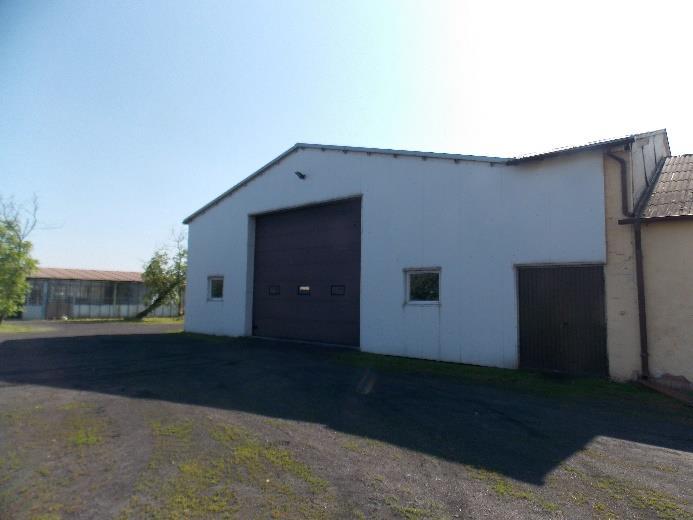 Wytwórca SEFAKO, Nr fabryczny: 1231025 Moc kotła 2,5 MVAT Rok budowy: 1989 Instalacje : elektryczna wentylacji grawitacyjnej Rok budowy: 2009 Stopień zużycia technicznego 10 % 5.3.2.6.