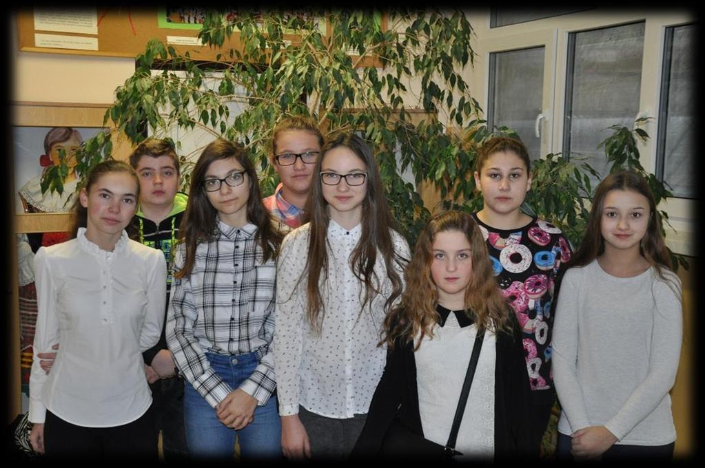 SZKOŁA PODSTAWOWA W WOLI RADŁOWSKIEJ Zespól Szkolno-Przedszkolny w Woli Radłowskiej Maja Buwaj, Kinga Kiełkowska, Weronika Dolipska, Wiktoria Kusior, Dominik