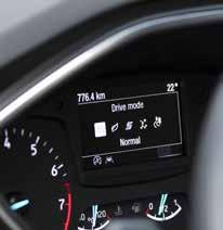 Pakiety technlgiczne Blind Spt Infrmatin System z Crss Traffic Alert raz systemem aktywneg hamwania System Blind Spt Infrmatin za pmcą dyskretnych lampek strzegawczych wbudwanych w lusterka bczne