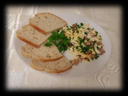 Zapiekanka (salami lub kurczak) / Toasted