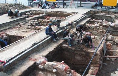 * * * Prowadzone na terenie Pucka systematyczne badania archeologiczne już od niespełna trzech dziesięcioleci starają się sprostać potrzebom naukowym, konserwatorskim i społecznym.