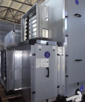 21,5 20,8 18,3 18,2 23,4 28,7 37,2 42,7 44,0 V MAX [m/s] Obudowa KF NE NW CW / CF WS CS CR WP 2,5 2,8 4,5 3,8 3,8 3,0 4,5 5,0 2,5 V1 V7 KF filtr powietrza; NE nagrzewnica elekt.