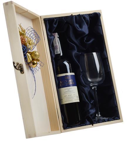 POWABNA DAMA LES DAMES DE RICARDELLE Wino francuskie, czerwone, wytrawne z regionu Langwedocji o intensywnym, bardzo ciemnym kolorze. Delikatne, eleganckie z aromatami owoców i minerałów.