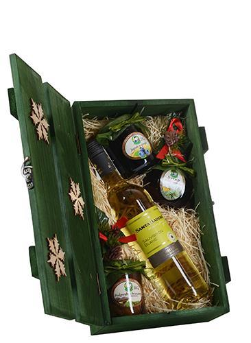 LEŚNY DUSZEK SANTA BABERA SAVIGNON BLANC Wino chilijskie, wytrawne, białe o delikatnym kolorze ze złotymi odcieniami. Dominuje aromat owoców. Krągłe w ustach z odświeżającą kwasowością.
