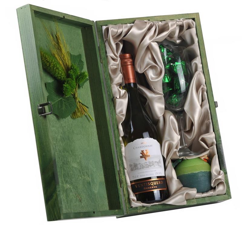 ZIELONA MAGIA VENTISQUERO RESERVA CHARDONNAY Wino chilijskie, białe, wytrawne o bogatej strukturze i dobrej kwasowości. Barwa zielonkawo żółta.