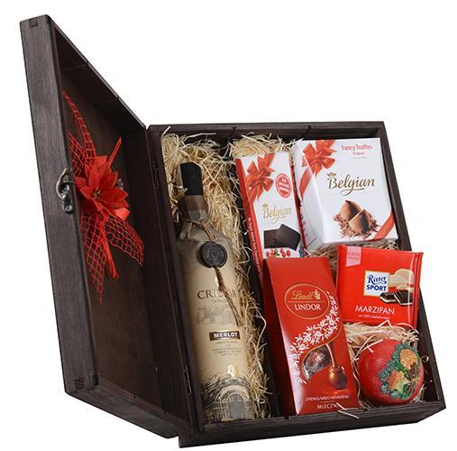 POEZJA SMAKU CRICOVA MERLOT Wino mołdawskie, czerwone, wytrawne. Naturalne, młode, delikatne. Wino nasycone kolorem ciemnego granata. Wyraźny bukiet uwalnia nuty dojrzałych wiśni i orzechów.