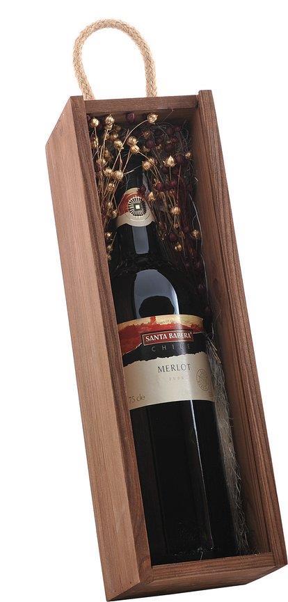 CHILIJSKI CZAR SANTA BABERA CABERNET SAUVIGNON Wino chilijskie, czerwone, wytrawne, łagodne, dojrzałe i dobrze zbudowane o malinowej barwie z charakterystycznym aromatem jeżyny.