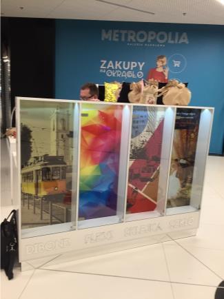 27 Wyposażenie stoiska 1